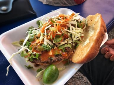 Combo Torta de Cabeza o Barbacoa (Incluye bebida)