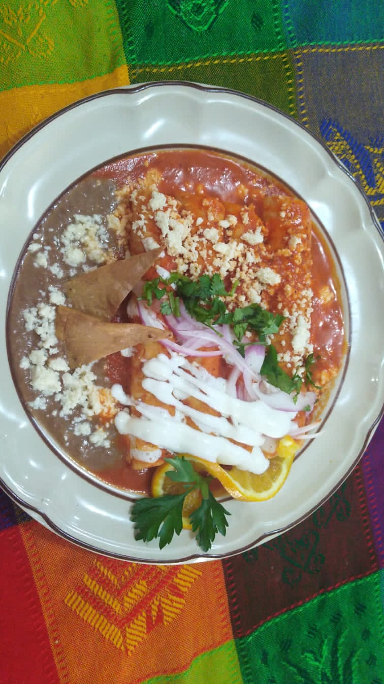 Chilaquiles con Pollo