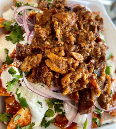 Chilaquiles con Guisado