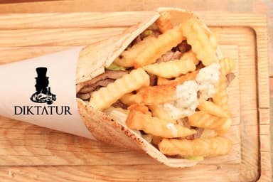 Gyro Plutarco