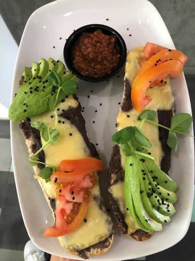 Molletes Healthy Verdes