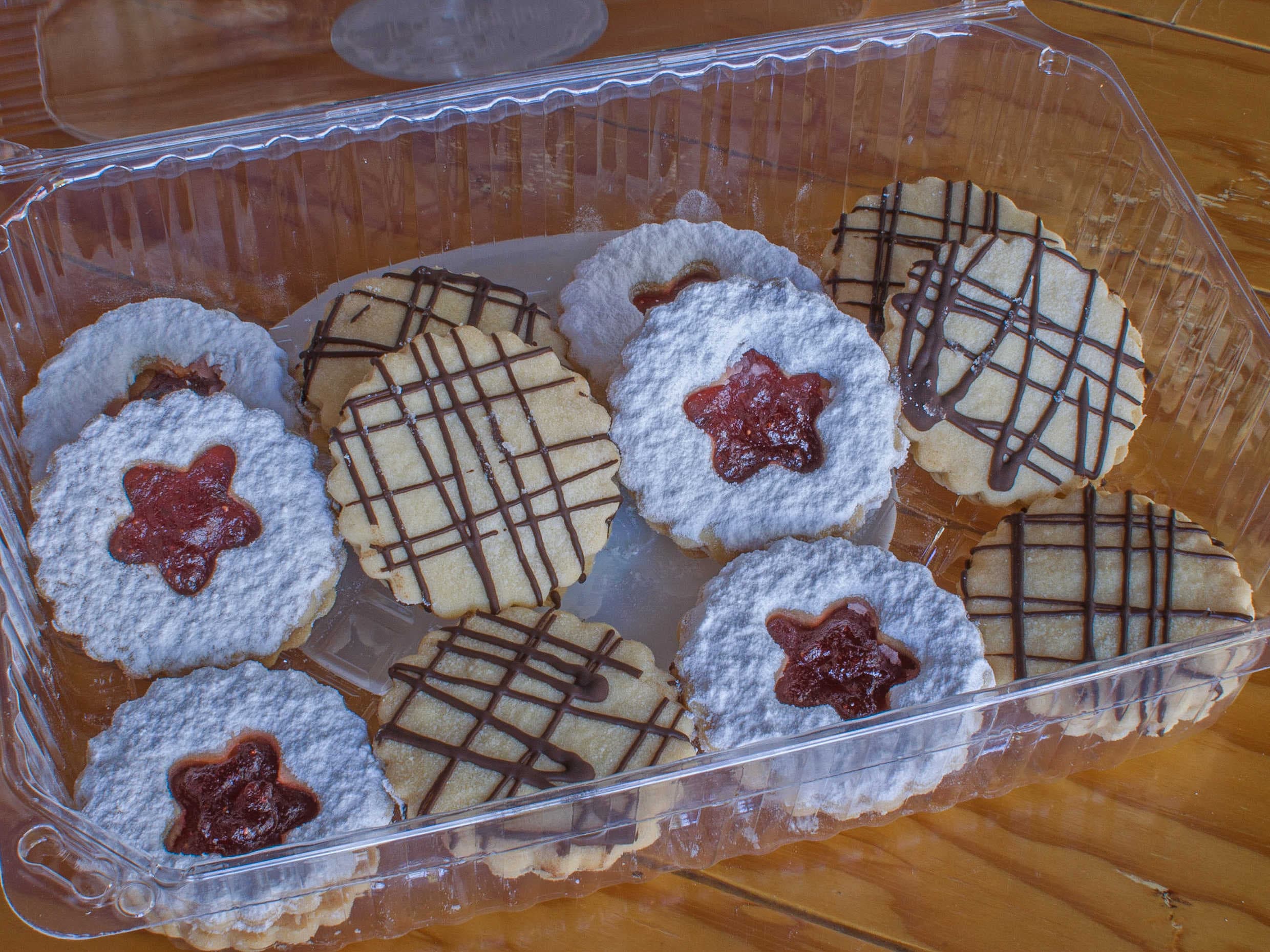 Caja de Galletas Linzer y Garabato