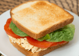 Sándwich con Pechuga de Pollo