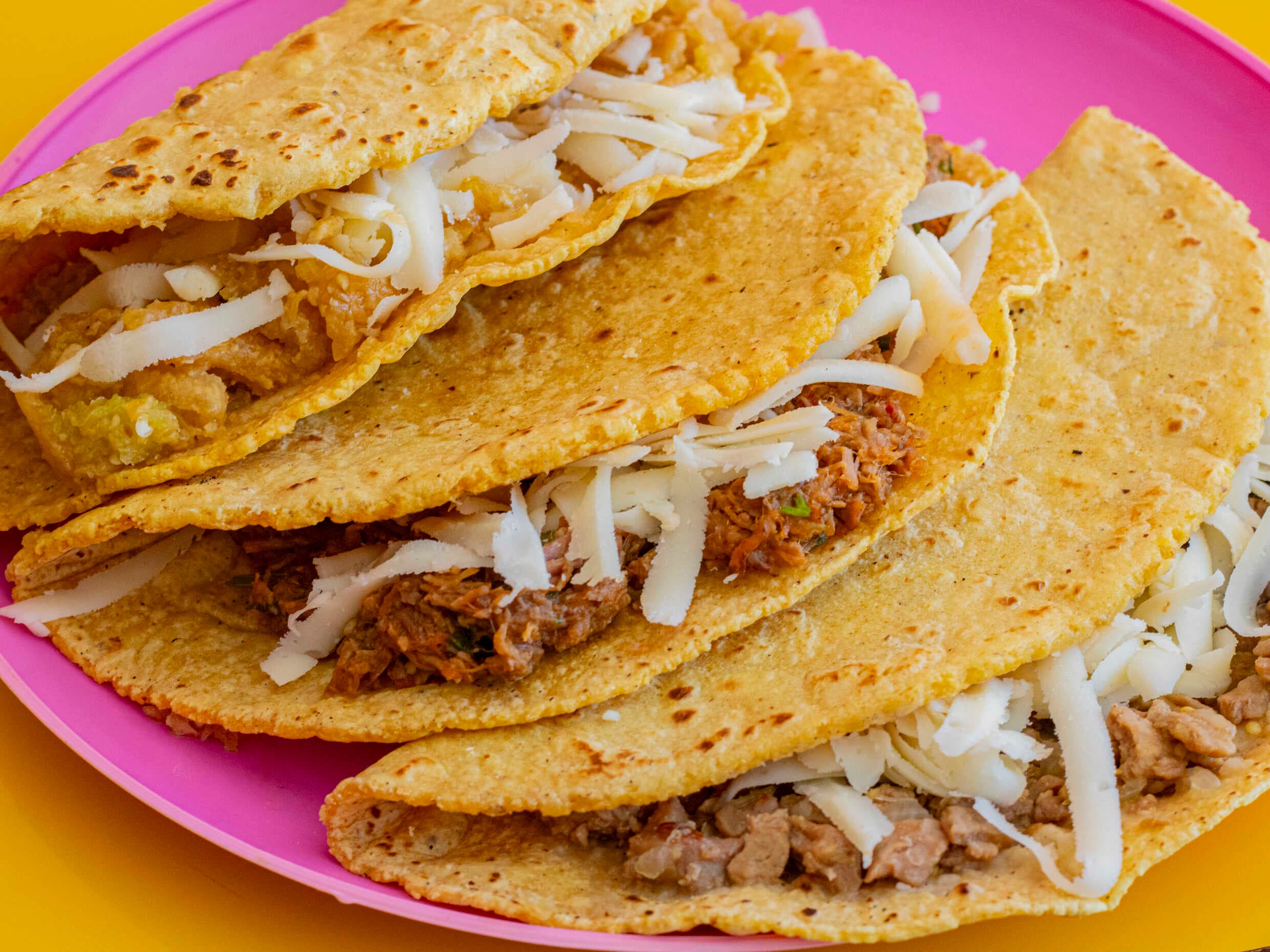 Quesadilla con Guiso