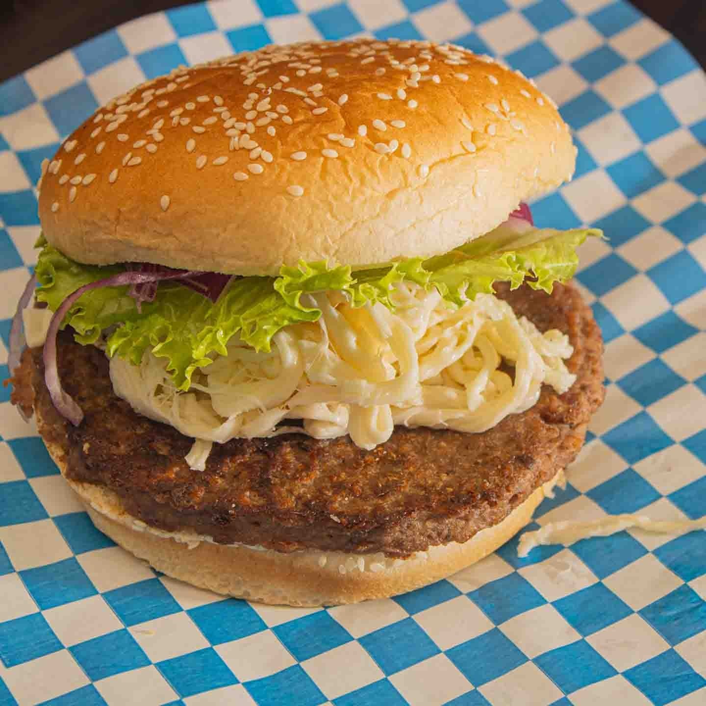 Hamburguesa Clásica con Quesillo