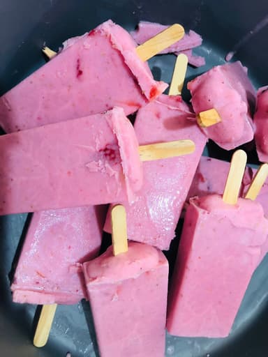 Paleta de Hielo Fresa con Leche