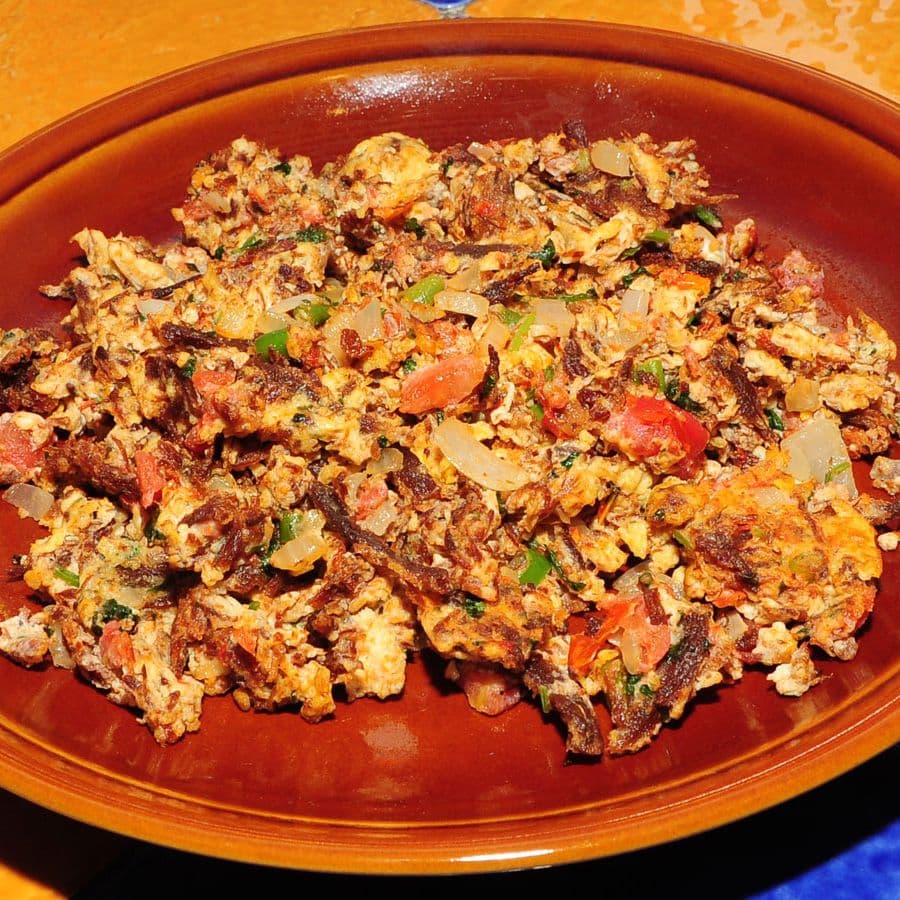 ORDEN DE HUEVOS CON MACHACADO