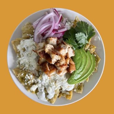 Chilaquiles con Milanesa de Pollo Medianos