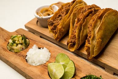 Taco de Barbacoa (1 Pieza)