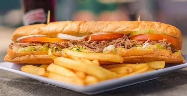 Ropa Vieja + Papas Francesas + Bebida