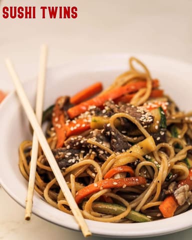 Pasta Oriental Soya Carne y Verduras