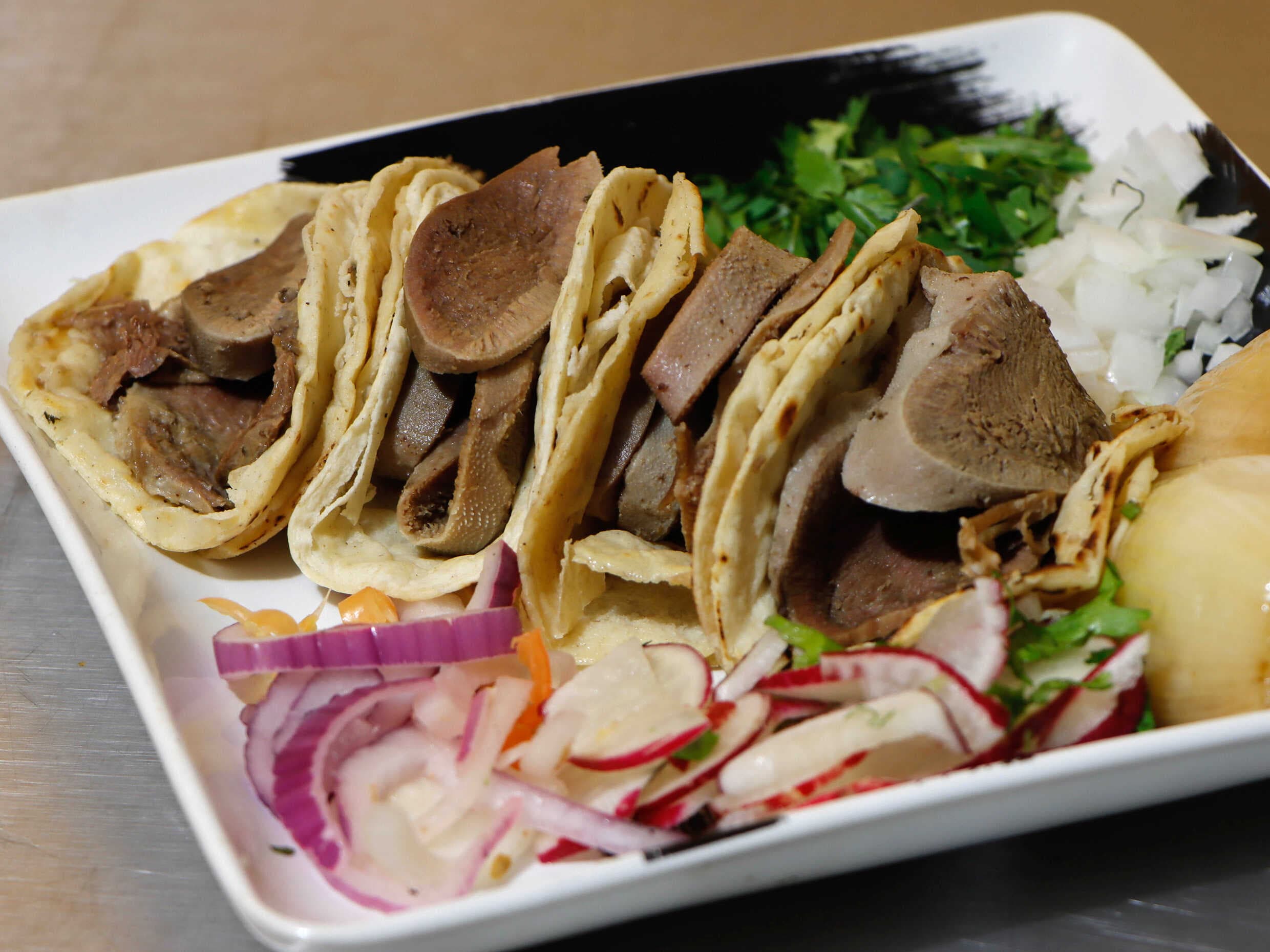 TACOS Lengua