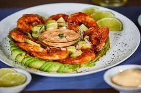 CAMARONES AL MOJO DE AJO