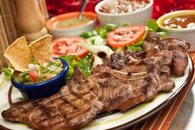 Carne Asada (INCLUYE AGUA 500 ML)