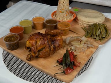 1/2 Pollo Rostizado con Complementos