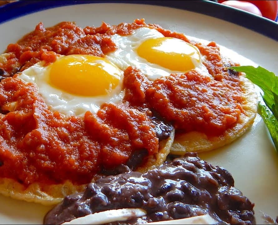 COMBO-Huevos Motuleños