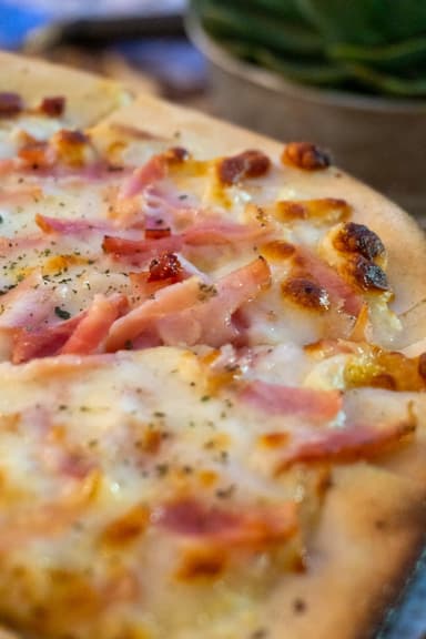 Pizza Carbonara