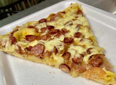 Pizza Tres Carnes