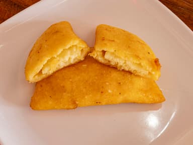 Empanada Solo Queso
