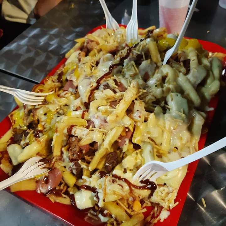 Salchipapa 5 Carnes XXL