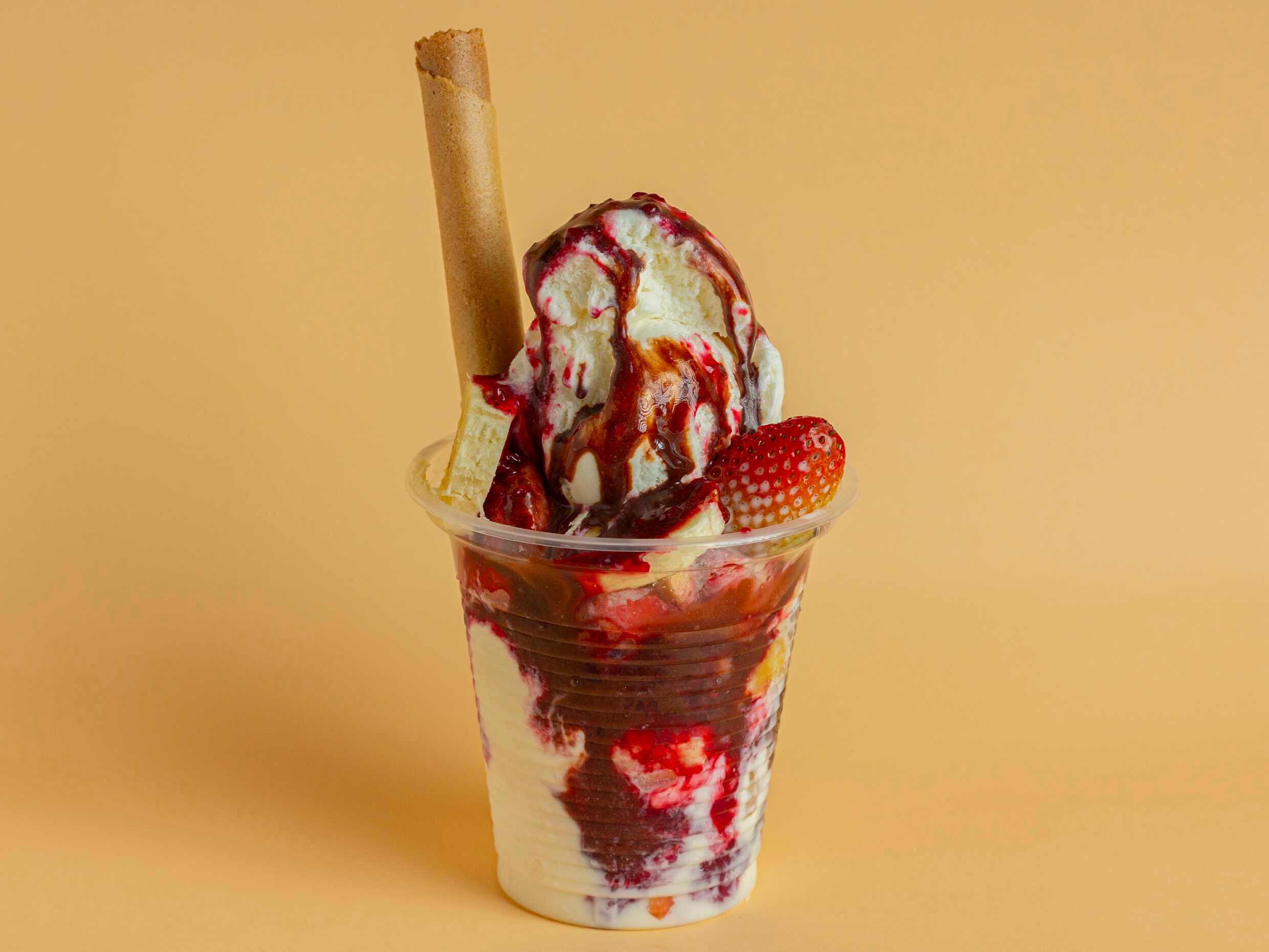 Copa Tropical + Adición (Queso, Chantilly U Oreo)
