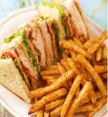 Malteada de Chocolate+Club Sandwich Con Papas