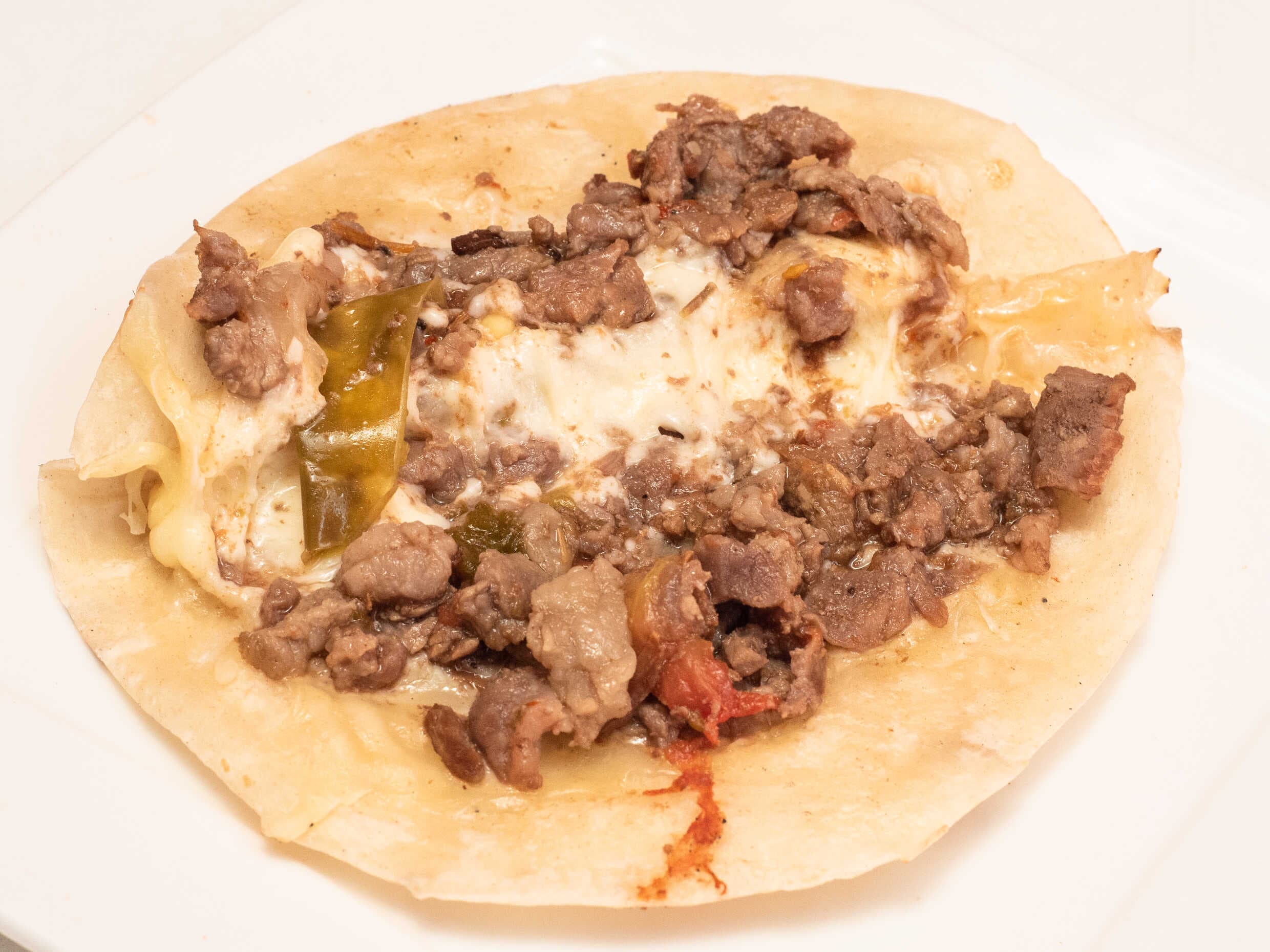 Quesadilla con Guiso