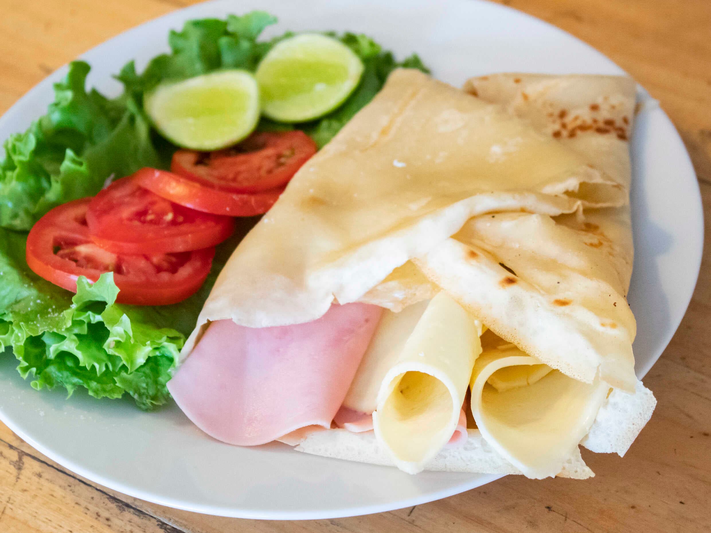 Crepe Mixto de Jamón y Queso