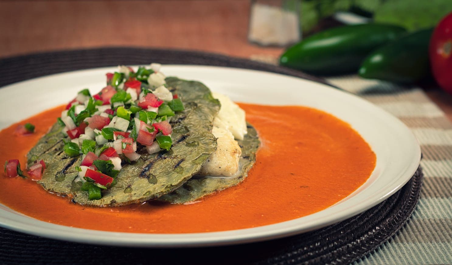 Ensalada Timbal de Nopal con Queso Panela