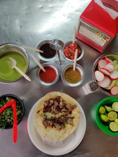 Quesadilla de Maíz al Pastor