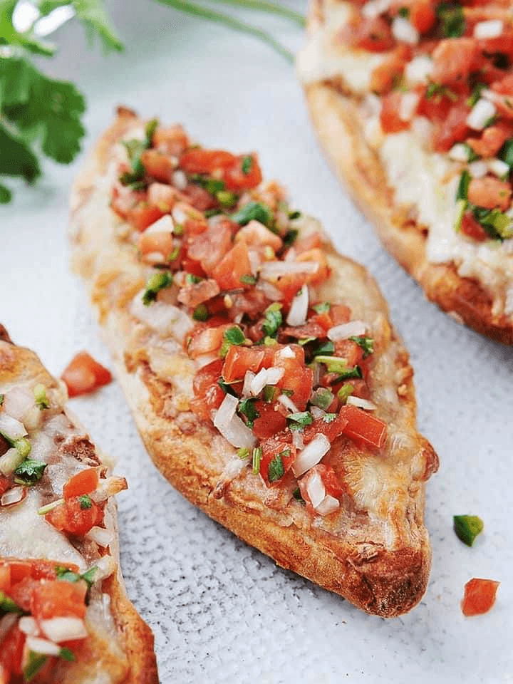 Molletes con chorizo