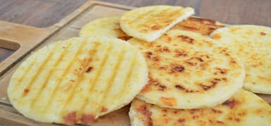 Arepa con mantequilla