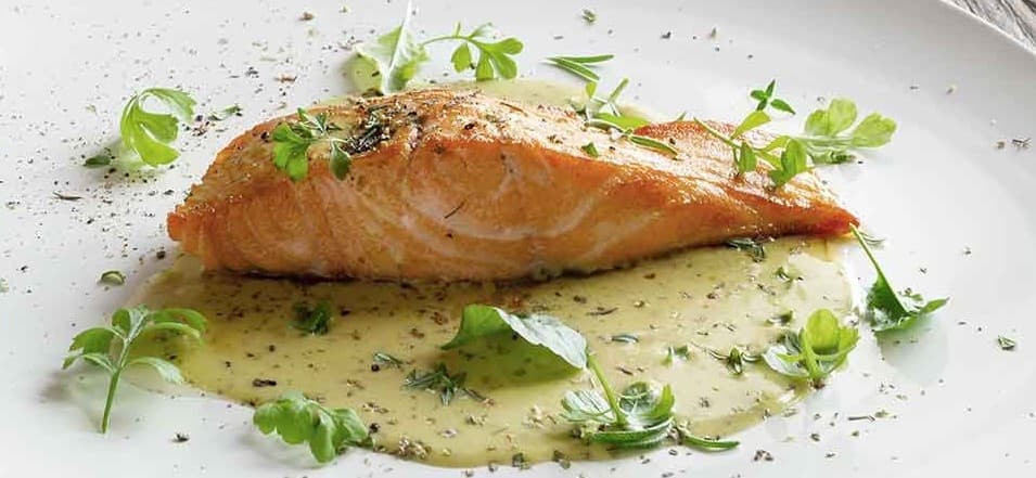SALMON EN FINAS HIERBAS
