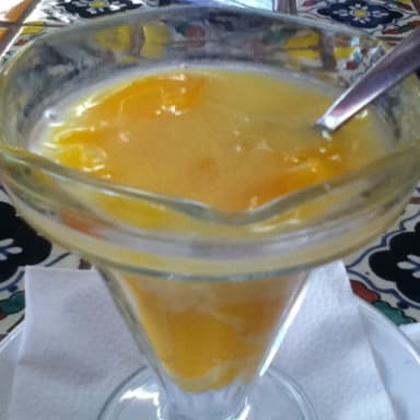 Duraznos con rompope