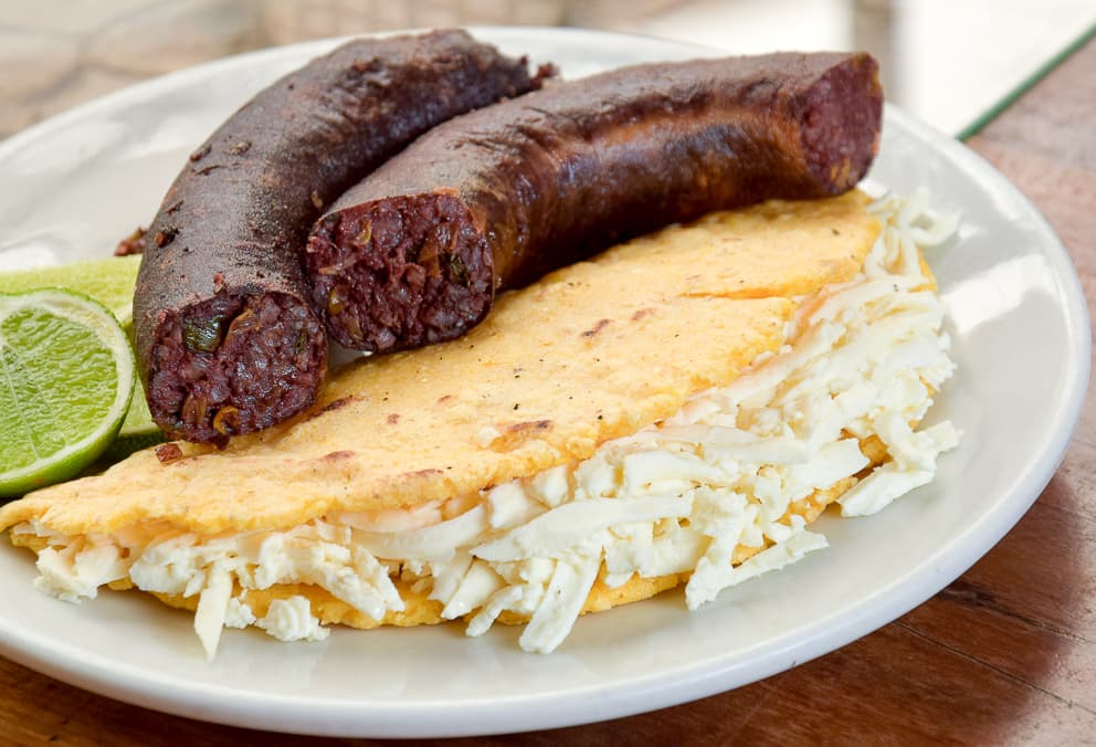 Arepa con Morcilla