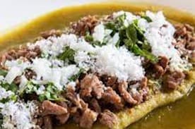 Huarache de Bistec