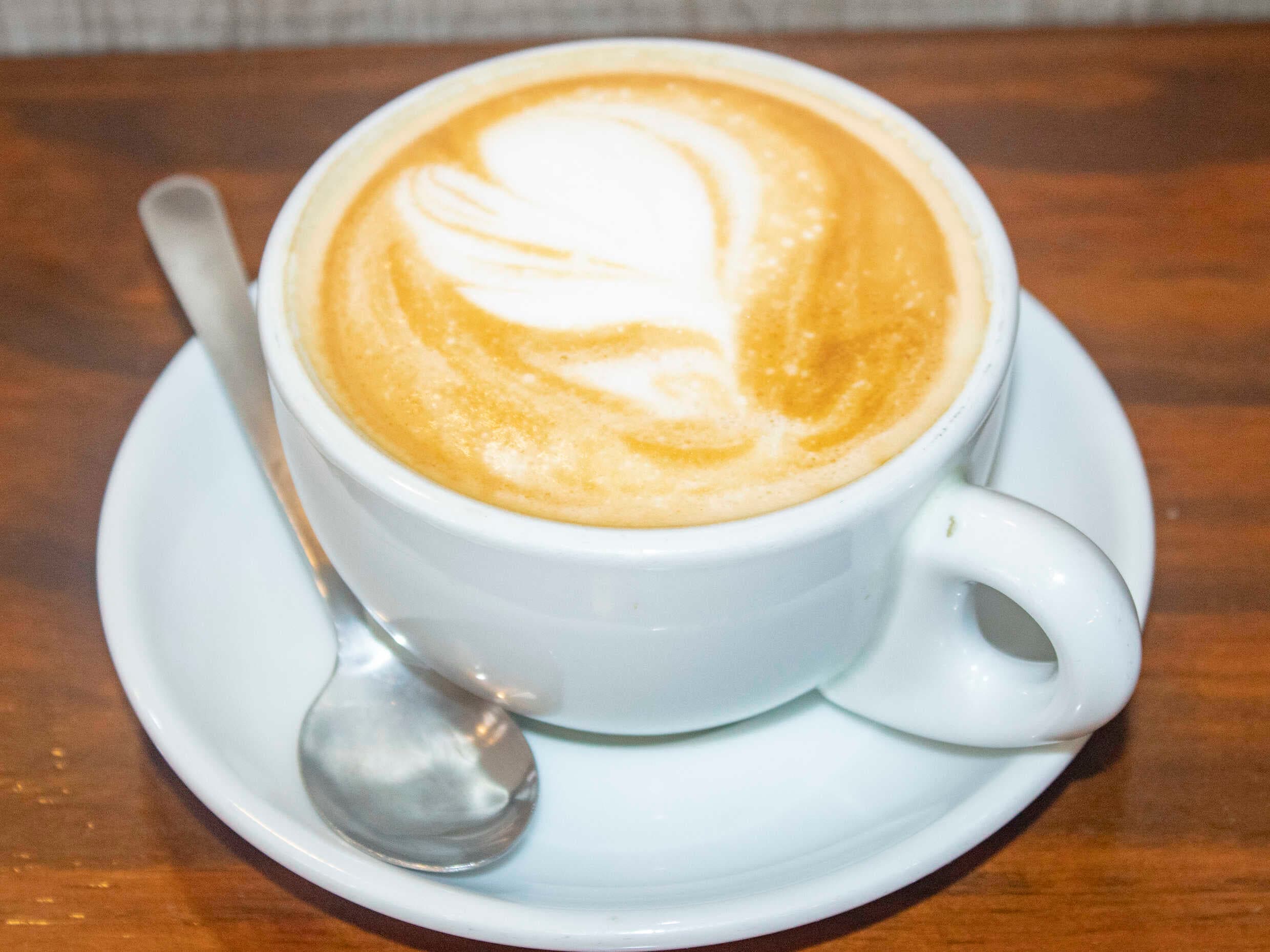 Cappuccino con Croissant Duo