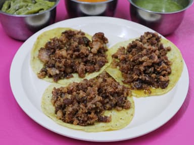 Orden de Tacos Chicos de Chorizo