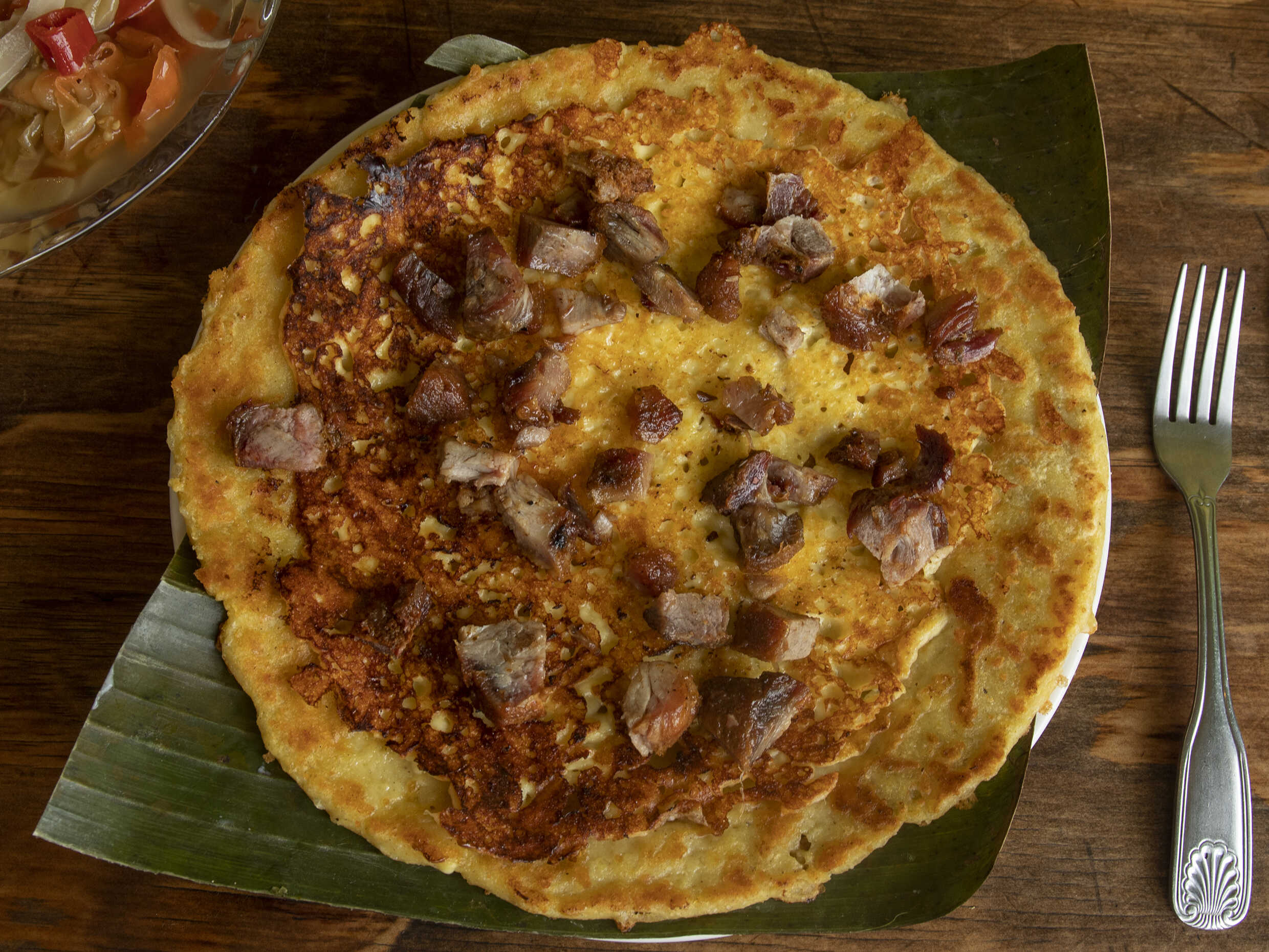 Tortilla con Queso y Chicharrón