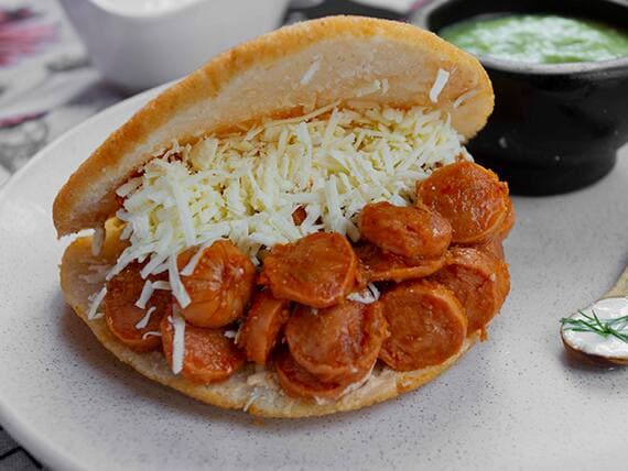 3  Arepa Salchiguiso