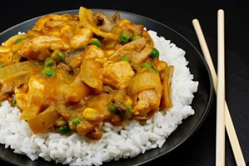 Pollo en Salsa Curry