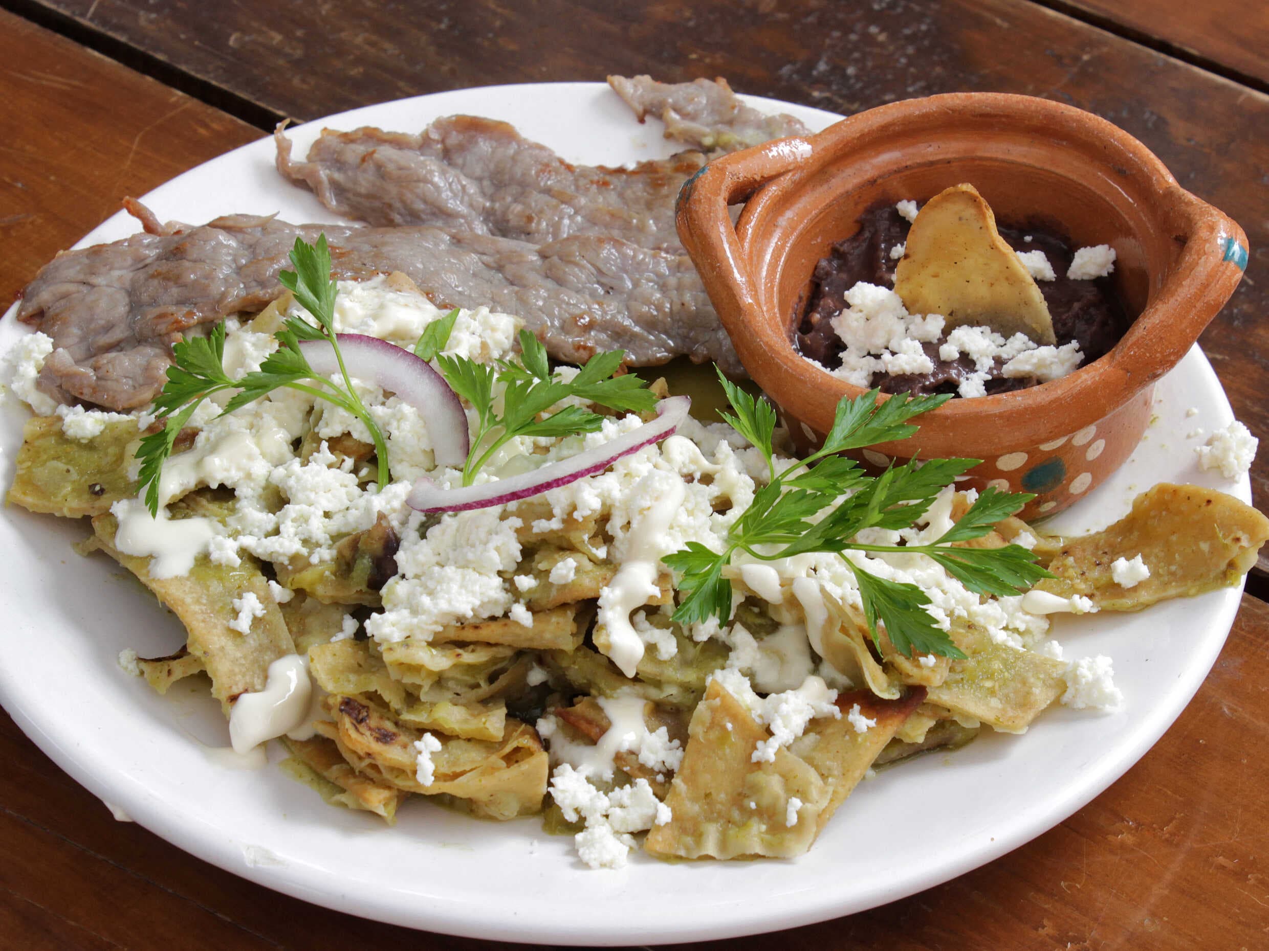 CHILAQUILES VERDES