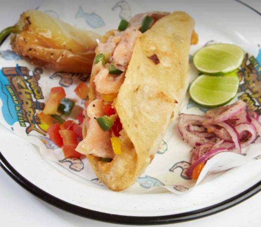 Taco de Salmón Capeado