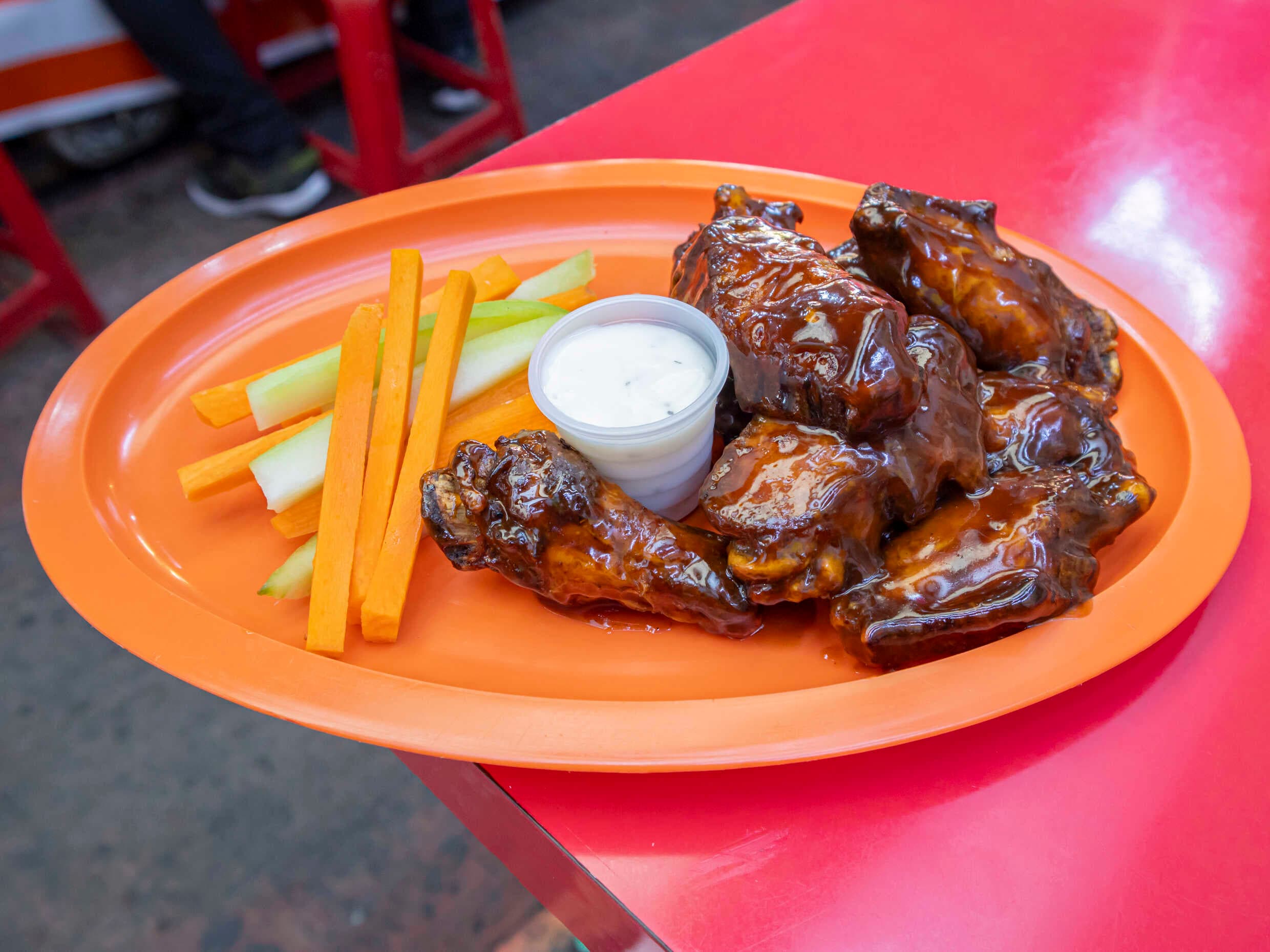 6 Piezas de Alitas
