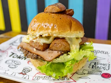 Burger Carne con Chorizo