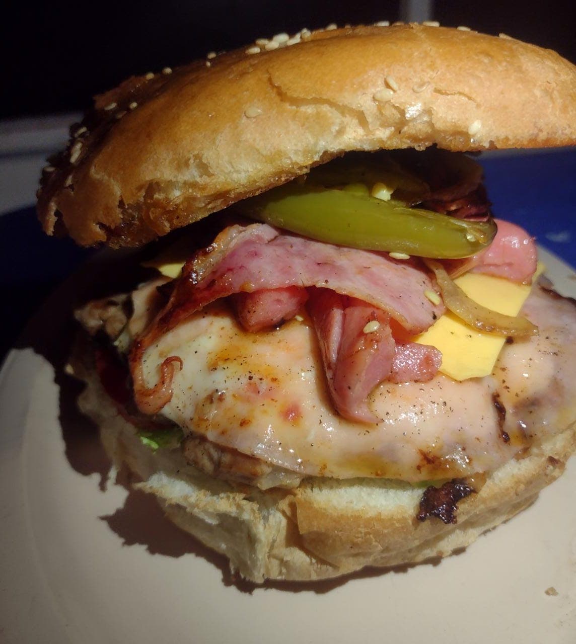 Hamburguesa Hawaiana + Papas a la Francesa