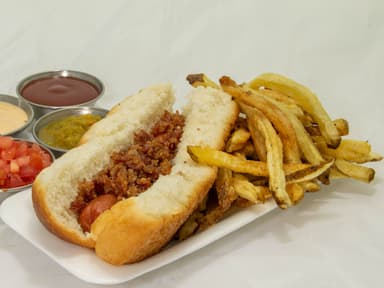 HOT DOG CON PAPAS Y COCA LATA