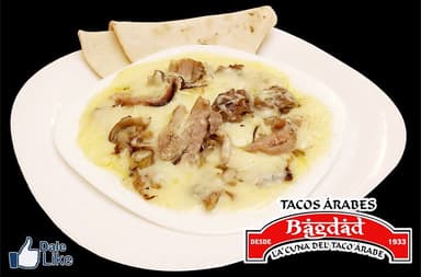 Queso Fundido con Pastor..