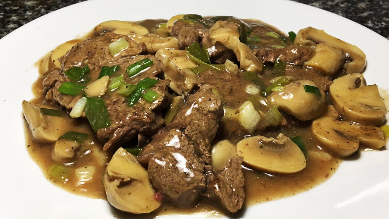 Carne con Champiñones