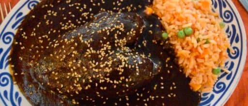Pollo con Mole Poblano